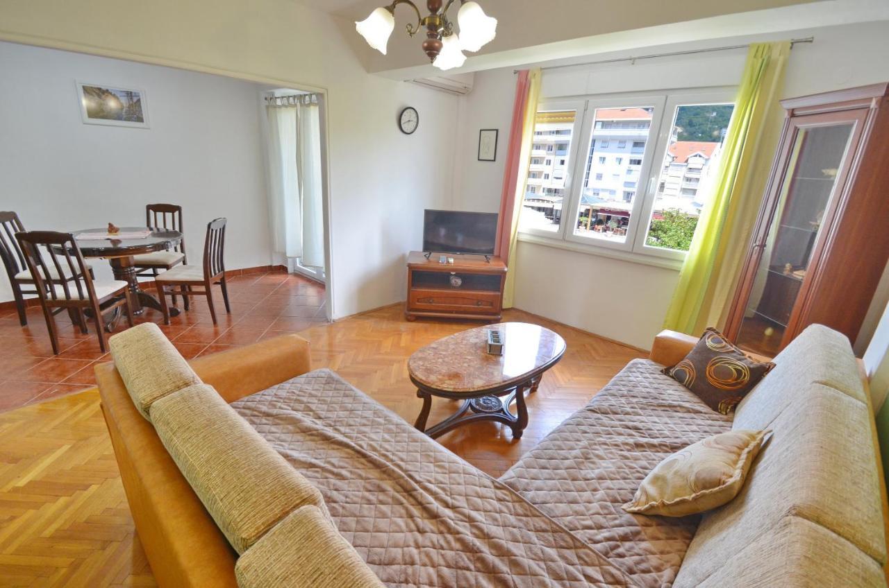 Central Apartment Tivat דירה טיווט