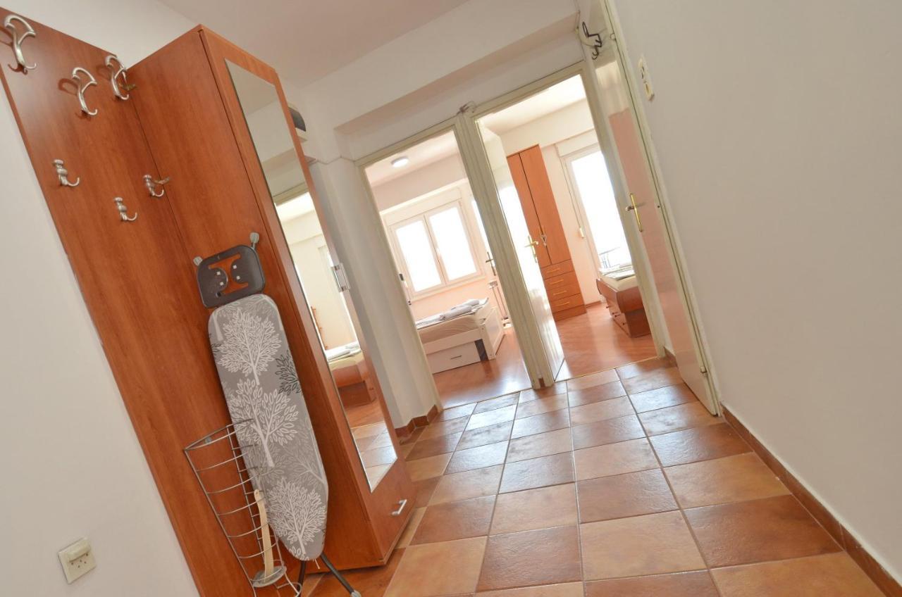 Central Apartment Tivat דירה
