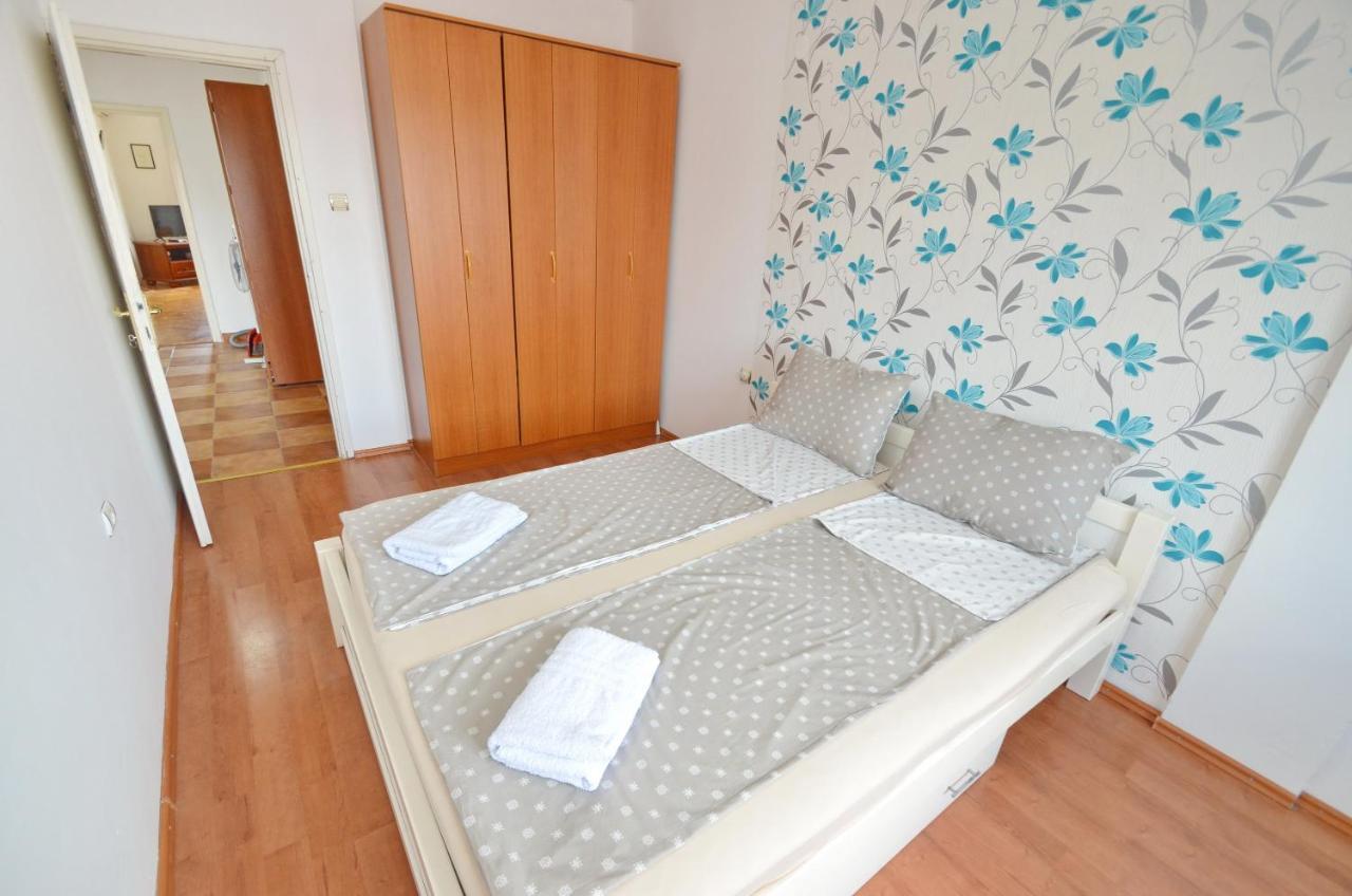 Central Apartment Tivat * טיווט